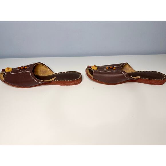 Women's Size 7 Brown Indian Mule Beaded Shoes - Picture 4 of 8